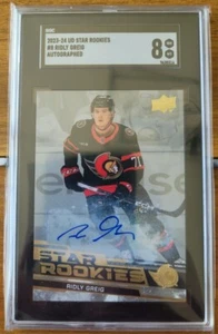 2023-24 Upper Deck Star Rookies #8 - Ridly Greig ¡Auto clasificación SGC 8! - Imagen 1 de 2