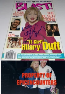 HILARY DUFF SIGNIERTES "LOVE" BLAST MAGAZIN MIT GENAUEM BEWEIS MIT COA LIZZIE MCGUIRE - Bild 1 von 3