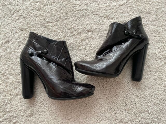 Louis Vuitton - Authenticated Ankle Boots - Patent Leather Burgundy Plain for Women, Good Condition