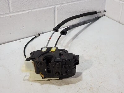 Conjunto de pestillo de puerta trasera izquierda con cables (lado del conductor) Hyundai Sonata 2006-2008 Foto 1 de 4