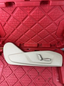 Interruptor de control de ajuste del asiento del lado del pasajero Fusion SE 2013-2016 DG9T-14A701-CD - Imagen 1 de 11