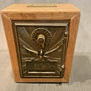 Banco de puerta de caja de correos de EE. UU. vintage funcionando combo cerradura águila acabado latón #622 - Imagen 1 de 9