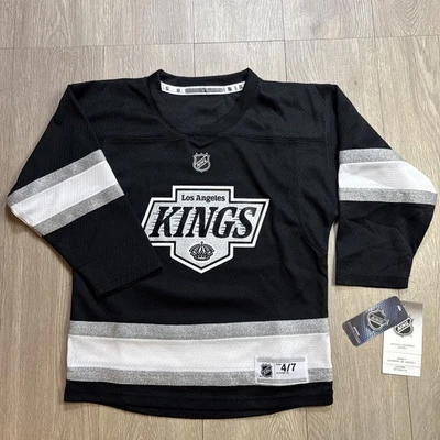 Nova Jersey NHL Los Angeles Kings Tamanho M 4/7 Infantil Juvenil Nova Preta Brilhante Glitter - Imagem 1 de 4