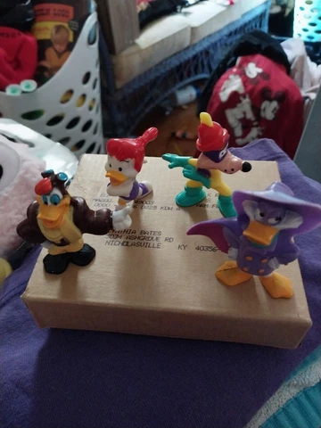 Vintage Kellogg's 1992 Disney DARKWING DUCK Figures Megavolt Gosalyn Launchpad Cover
