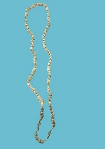 Muschel Perlenkette Beachy Boho Basteln weiß grau beige Babys Ohr Schneckenform 34 - Bild 1 von 2