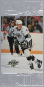 * WAYNE GRETZKY - 1992-93 Humpty Dumpty Series 1 #NNO - Picture 1 of 2