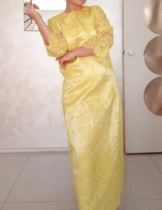 Yellow Rose lace evening gown - Picture 1 of 2