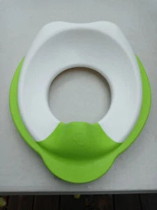 Munchkin Grip Potty Training Toilet Seat - Picture 1 of 7