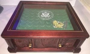 Danbury Mint Wooden Display for US State Quarter Collection with Keys - Bild 1 von 9