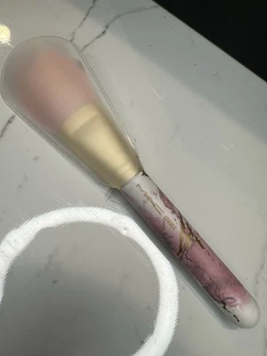 Cepillo de Fibra Split MAC 126 SES Electric Wonder Collection Nuevo  Foto 1 de 3