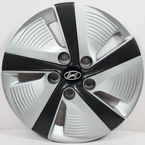 👀 ONE 2017-2022 Hyundai Ioniq # 55579 15" Hubcap Wheel Cover # 52960-G2000 NEW - Picture 1 of 6