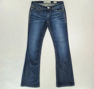 Pantalones de mezclilla BKE con hebilla para mujer Sabrina pierna acampanada elásticos tiro bajo lavado oscuro 27L - Imagen 1 de 12