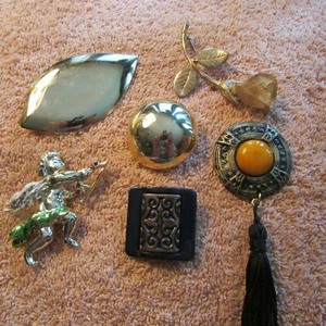 brooches: rose, cupid, disc w/tassel, square, 2 scarf holders (jewel-i) - Picture 1 of 8