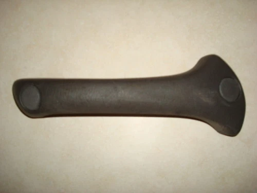 Mazda 626 1996 panel de puerta manija reposabrazos trasero derecho lado del pasajero marrón OEM Foto 1 de 1