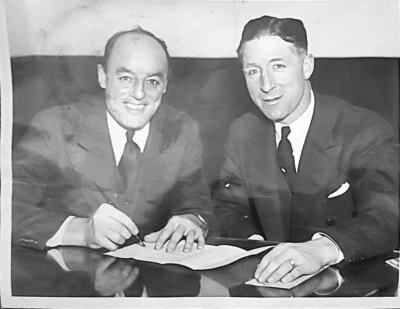 1937 CHING JOHNSON NHL HOCKEY CONTRACT RED DUTTON TYPE 1 PHOTO NEW YORK HHOF AHL - Image 1 of 4