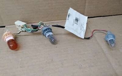 2009-2010 Pontiac Vibe Driver Side Tail Light Lamp Harness w/Bulbs - Image 1 of 3