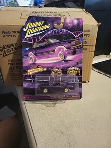 Johnny Lightning 1:64 2023 Weekend Of Wheels 1978 Chevrolet Monte Carlo Lowrider - Picture 1 of 4
