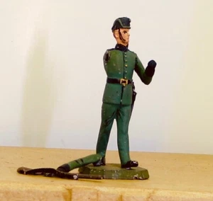 Trooper in grün mit Rife, unbekanntes Gerät - Bild 1 von 4