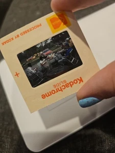 #DT diapositiva 35 mm - vintage - da collezione - foto - auto ragazzi uomini pozzo del fuoco - Foto 1 di 1