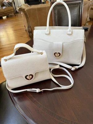 Ladies Purses - Image 1 of 4