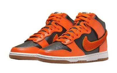 NIKE MEN'S SIZE 8 DUNK HI RETRO UNIVERSITY HIGH TOP ORANGE SHOES DR8805-002 - Image 1 of 4