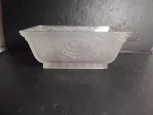 Vintage Deco Heisey Verlys Francia Cristallo Rettangolare Crisantemo Smerigliato Ciotola - Foto 1 di 3
