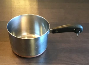 1801 Revere Ware 1 1/2 quarto Qt pentola fondo rame senza coperchio U.S.A. pre 1968 - Foto 1 di 5