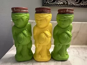 Vintage Domino's Sugar N Cinnamon Shaker Green Plastic Basketball 2PLAYER Amstar - Picture 1 of 2