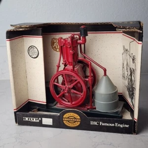 1991 ERTL IHC Famous Vintage Gasoline Engines 1/8 Die Cast Metal No. 615 Vintage - Picture 1 of 8