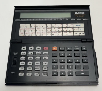 Computadora de mano personal Casio FX 795 P de colección SOLO PIEZAS/REPARACIÓN - NO FUNCIONA Foto 1 de 4