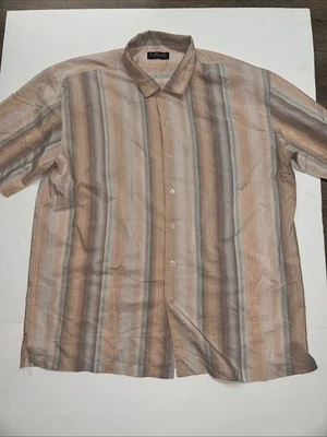 Camisa abotonada multicolor Lavane New York de colección. Manga corta 2XL Foto 1 de 3