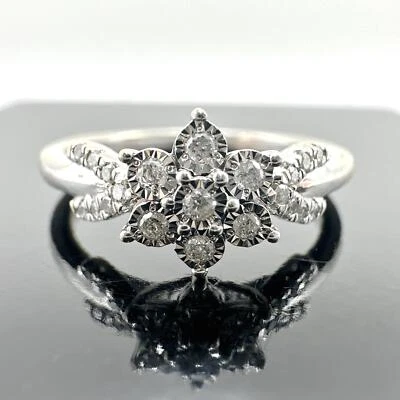 10k White Gold Natural Diamond Flower Cluster Ring 0.18TCW - Image 1 of 4