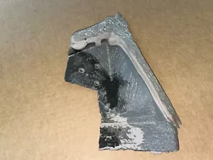 Tira de unión envolvente superior punta guardabarros delantero Corvette LH 68 69 70 71 72 - Imagen 1 de 5
