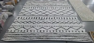 IVORY / BLACK 8'-0" x 10'-0" Back Stain Rug, Reduced Price 1172776157 ASG741Z-8 - Picture 1 of 4