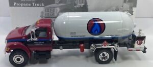 1ST FIRST GEAR 1/34 Scale FORD F-650 PROPANE TRUCK  19-0040