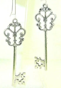 New Large Regal Skeleton KEY Silver-tone Drop Dangle Earrings 3-1/4" Long - Imagen 1 de 3