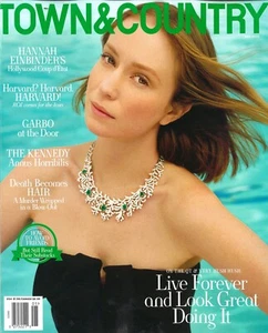 TOWN & COUNTRY MAGAZINE - MAY 2025 - HANNAH EINBINDER'S - Picture 1 of 1