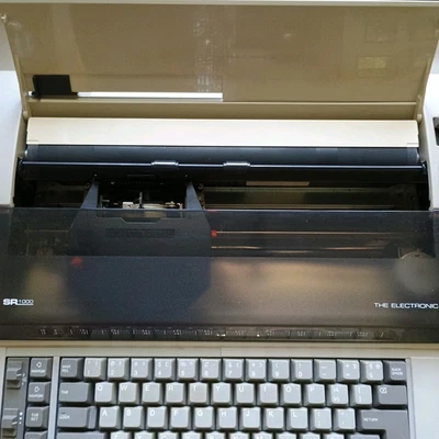 Sears SR1000 Electronic III Portable Electronic Typewriter WORKS — needs Ribbon - Image 1 of 4