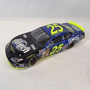 SIGNED ACTION Diecast 1:24 - #25 Brian Vickers GMAC Ditech Monto Carlo (2004) - Picture 1 of 7