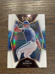 2022 Panini Select #135 Jose Berrios White #/50 - Picture 1 of 2
