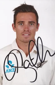 NUEVA ZELANDA: FOTO RETRATO DE PRUEBA 6x4 firmada por tim southee + certificado de autenticidad - Imagen 1 de 1