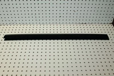 2013 - 2015 BMW 550I F10 FRONT RIGHT PASSENGER SIDE DOOR MOLDING TRIM SEAL OEM - Image 1 of 4