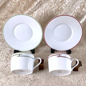 Hermes Teetasse Untertasse Rhythm Rythme Grün & Rot Dekor Porzellan Geschirr 2 Sets - Bild 1 von 14