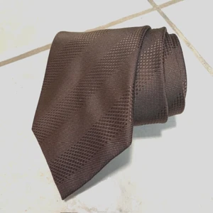 Tasso Elba Men's necktie 100% Silk Chocolate dark Brown - Picture 1 of 5