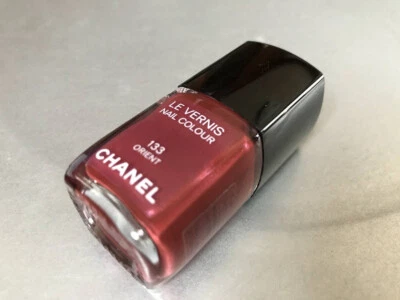 CHANEL 133 ORIENT Rare 2004 Pearly Rosy Burgundy Nail Varnish New NB As Seen Foto 1 de 4