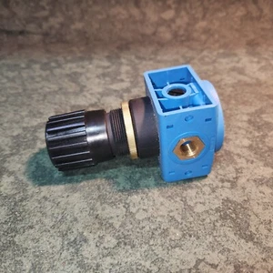 Festo Air Pressure Regulator LR-1/4-S-B - 1/4" NPT - 0-150PS (45267-E3) - Picture 1 of 4