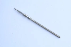 Tige Winding stem Aufzugwelle Albero carica Cyma Tavannes 504 507 584K 587K NOS - Picture 1 of 1