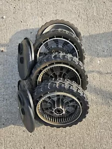 4 Antriebsräder, Schilde und Muttern - Bild 1 von 6