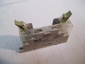 OMRON P7SA-10F-ND 250VAC-6A 24VDC RELÈ BASE P2132A - Foto 1 di 6