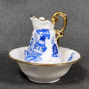 Beautiful Willow Pattern Miniature Bone China Jug & Bowl - MACK - Picture 1 of 17